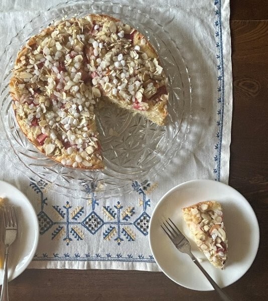 Norwegian Rhubarb Almond cake served.