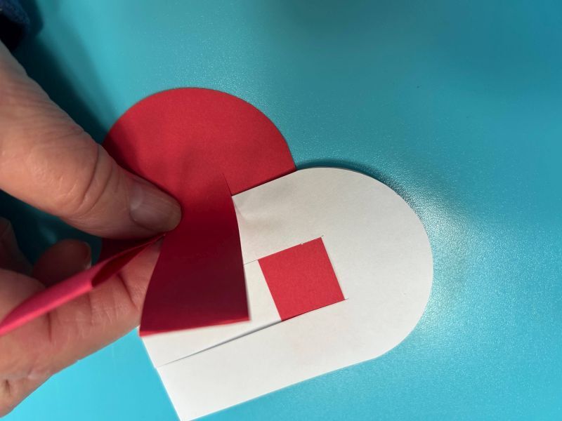 Second strip being woven into the Scandinavian heart basket.