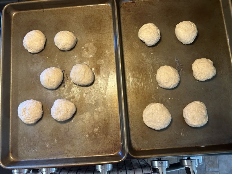 Form Skolebrod dough into buns on baking sheet